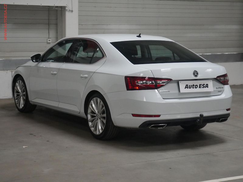 Škoda Superb (2016) 2.0 TSi 4x4, Style, DSG - fotka 6 z 22