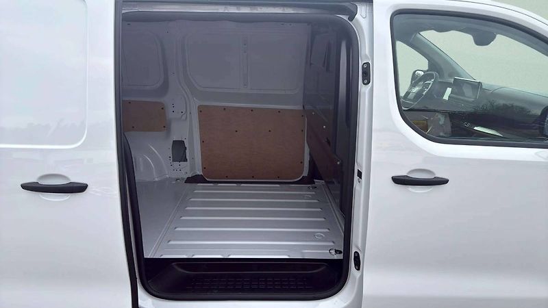 Opel Vivaro (2025) L1 (M) Panel Van 2.2 CDTi 150k - fotka 18 z 23