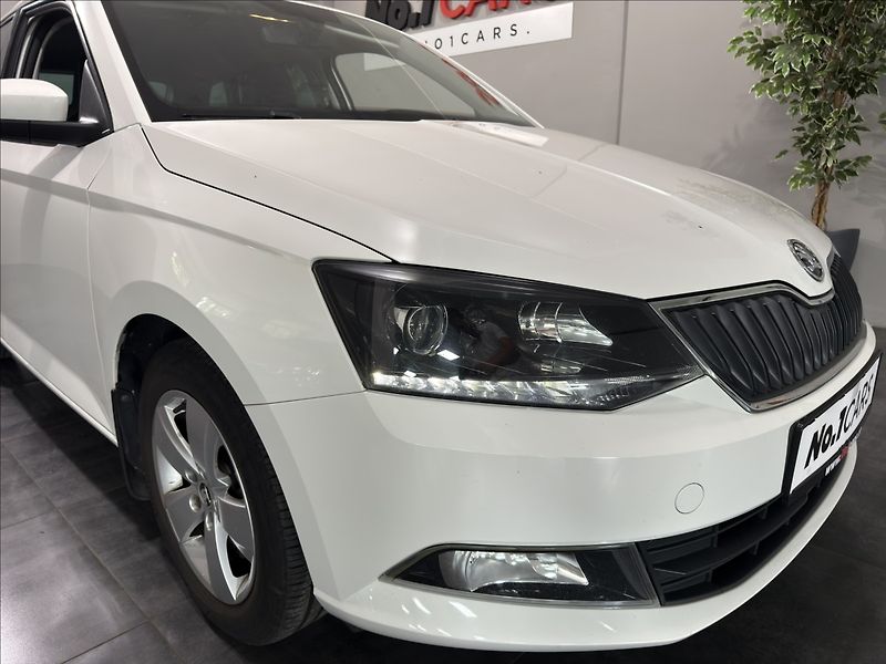 Škoda Fabia 1,2   TSI SPORT VÝHŘEV SEDADEL - fotka 27 z 28