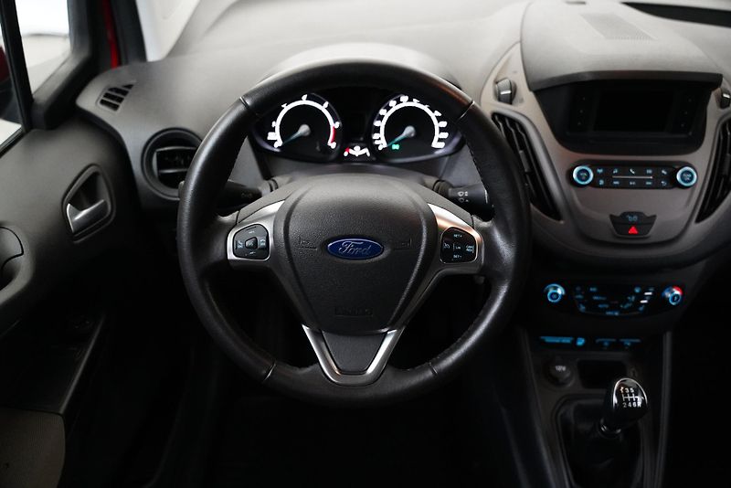 Ford Tourneo Courier - fotka 17 z 25