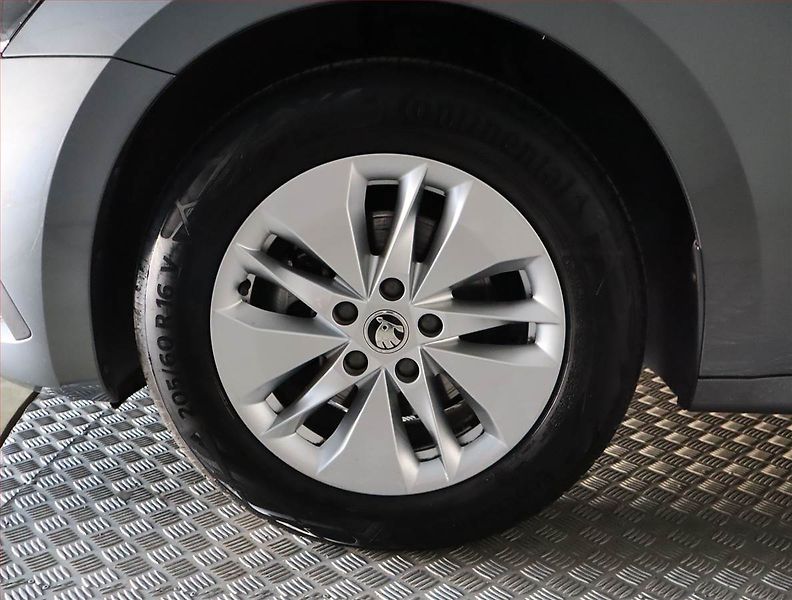 Škoda Octavia (2022) Style 2.0 TDI, Automat, Navi - fotka 15 z 25