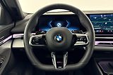 BMW Řada 5 540d xDrive Touring - náhled 8