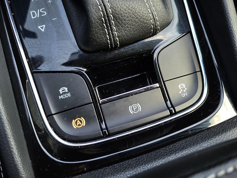 Škoda Karoq 1.5 TSI 110kW DSG SPORTLINE  - fotka 24 z 45