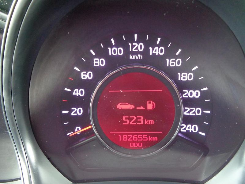 Kia Ceed (2015) 1.4  CVVT,KOUPENO ČR,1.MAJITEL - fotka 11 z 12