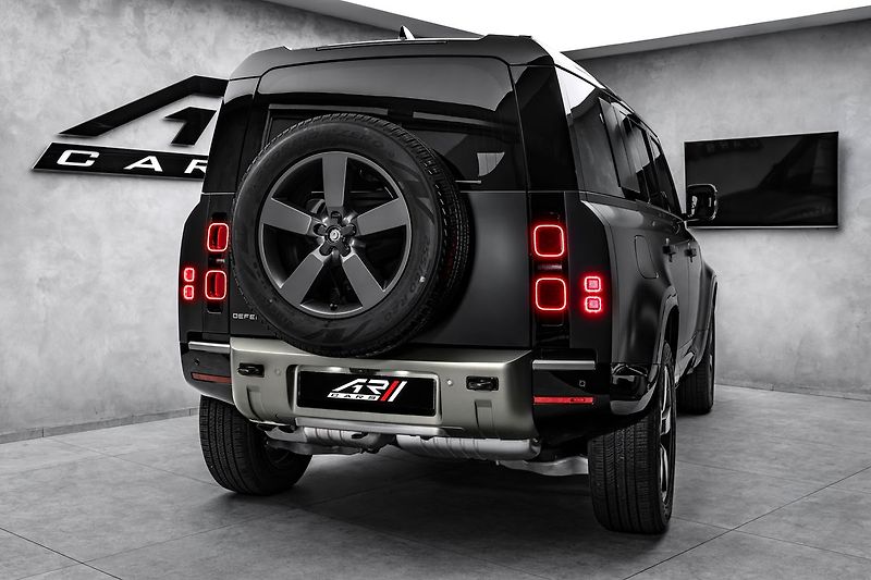 Land Rover Defender SE X-Dynamic,V6 D200, Meridian - fotka 6 z 21