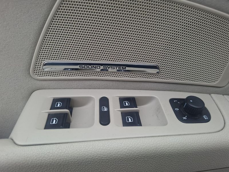 Škoda Superb (2015) II,2.0 TDI,Elegance,xenon,nav - fotka 15 z 17