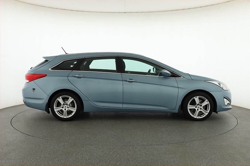 Hyundai i40 (2012) 1.7 CRDi, pěkný stav - fotka 6 z 15