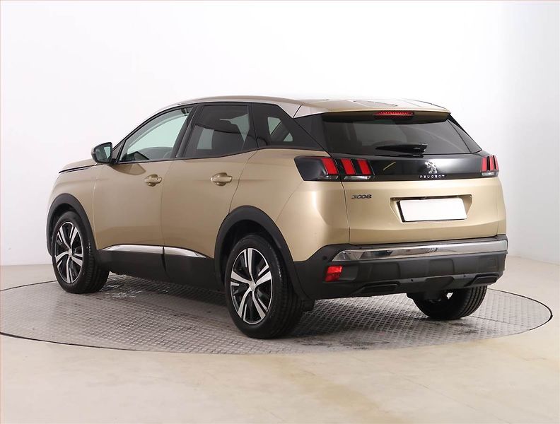 Peugeot 3008 (2017) Allure 1.6 THP, Automat - fotka 4 z 21