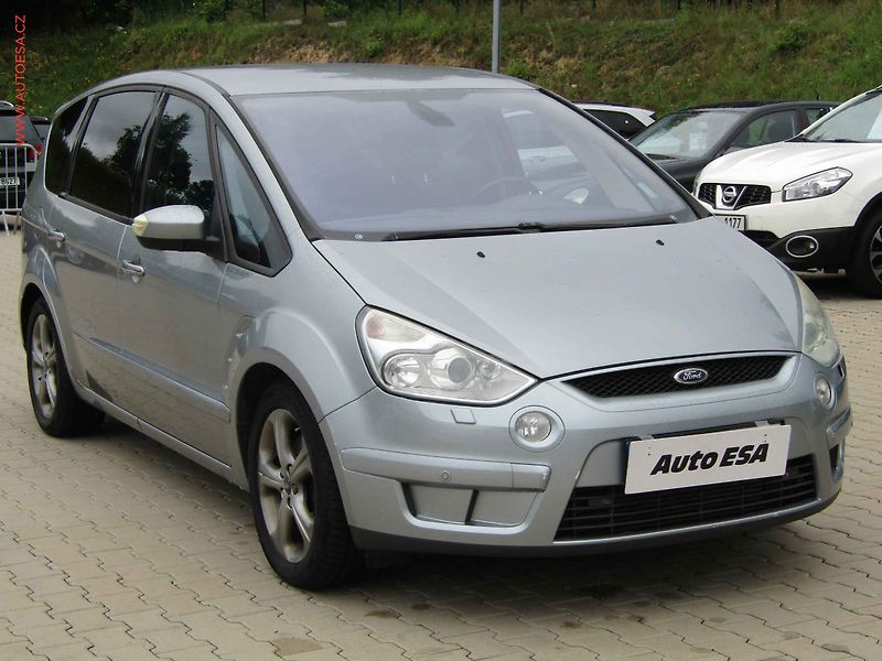 Ford S-MAX (2009) 2.2 TDCi, Navi, xenon - fotografie inzerátu