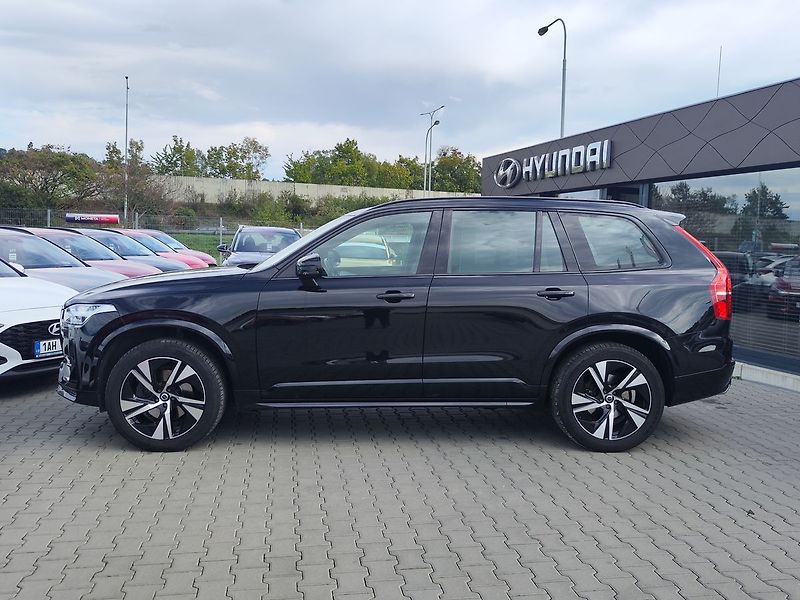 Volvo XC90 B5 2.0/173kW R-Design AT 4x4 - fotka 8 z 39