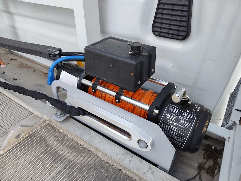 Iveco Daily ODTAHOVÝ SPECIÁL - fotka 17 z 26