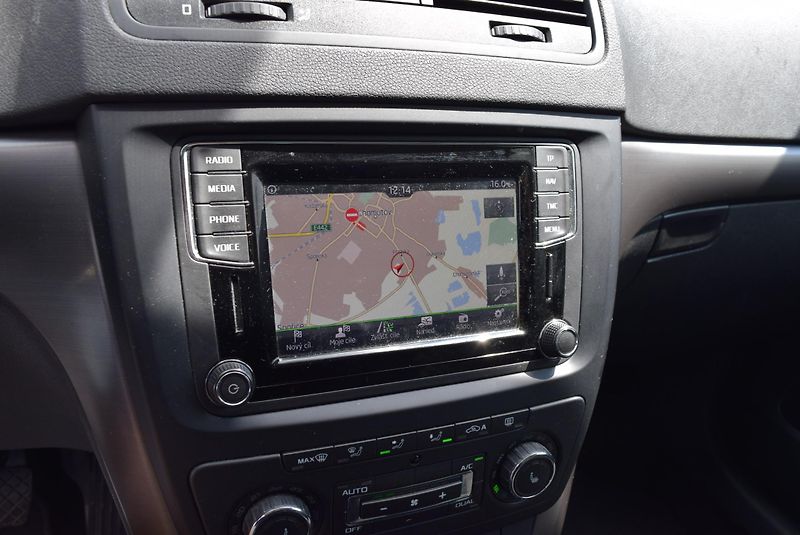 Škoda Yeti (2017) 1.4TSI 92kw AMBITION DRIVE XEN - fotka 24 z 43