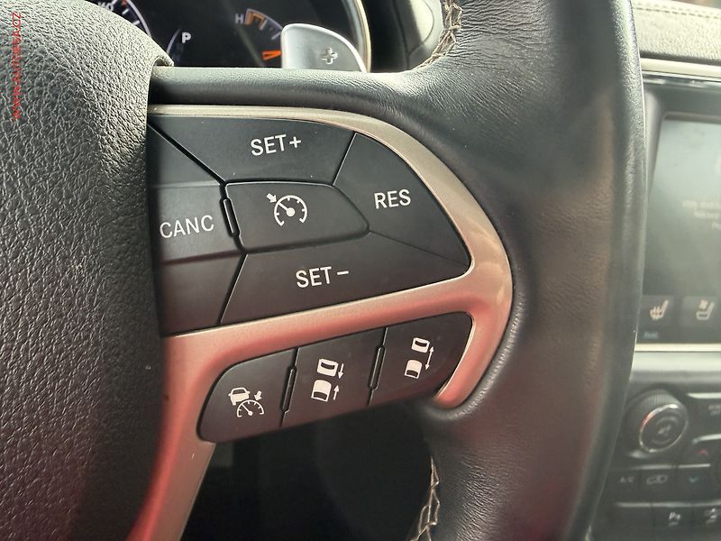 Jeep Grand Cherokee (2016) 3.0 CRD 4x4, AT, bixen, kůže - fotka 12 z 28
