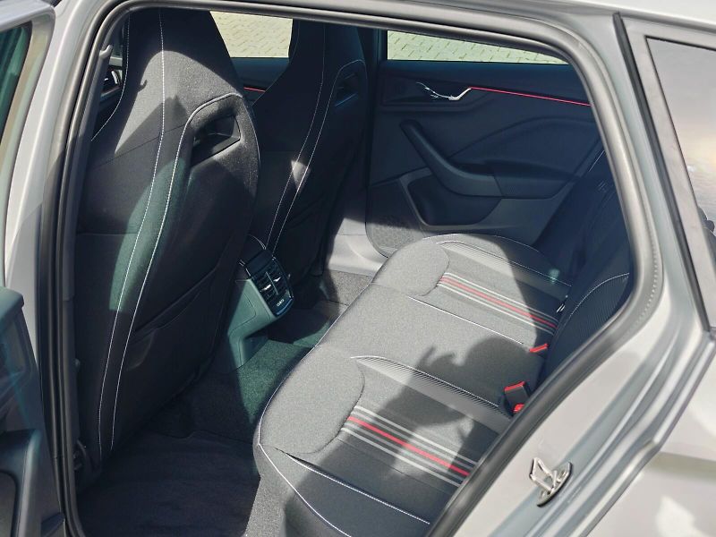 Škoda Scala (2024) 1,5 TSI 110 kW Monte Carlo DSG - fotka 15 z 44