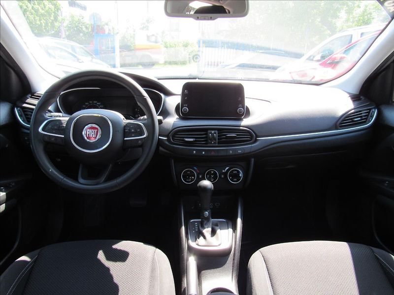 Fiat Tipo 1,6 MultiJet Automat - fotka 11 z 31