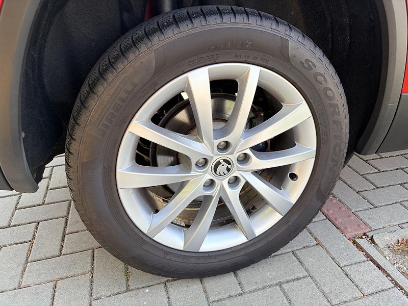 Škoda Kodiaq 2.0TDI STYLE 4x4 MATRIX ČR - fotka 10 z 61
