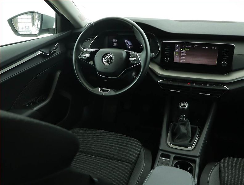 Škoda Octavia (2022) Ambition 2.0 TDI, ČR,1.maj - fotka 7 z 15