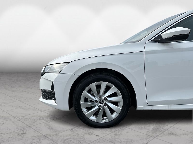 Škoda Octavia 1,5 TSI / 110 kW TOP Selection - fotka 9 z 25