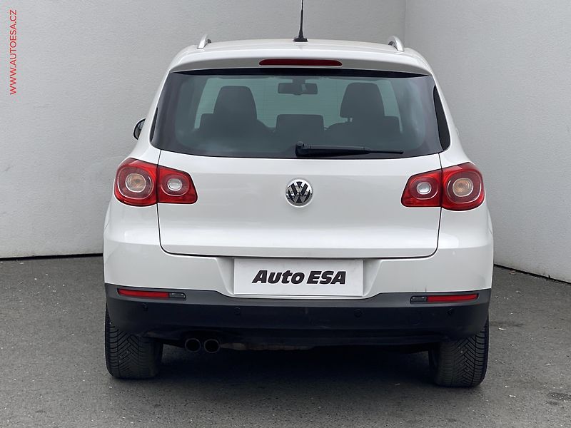 Volkswagen Tiguan (2010) 2.0 TSi 4x4, Team, bixen - fotka 5 z 16