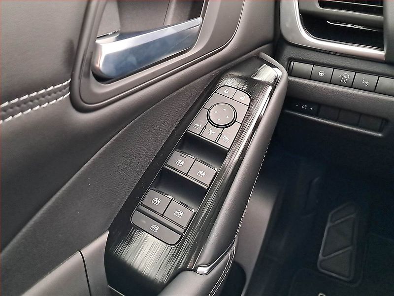 Nissan Qashqai (2021) N-Connecta 1.3 DIG-T - fotka 16 z 21