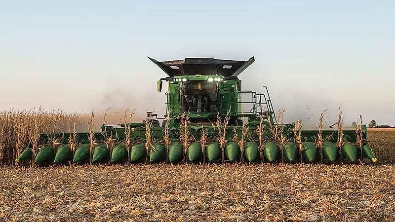 Kombajn John Deere XP9 1100 představuje revoluční pokrok v zemědělství.
