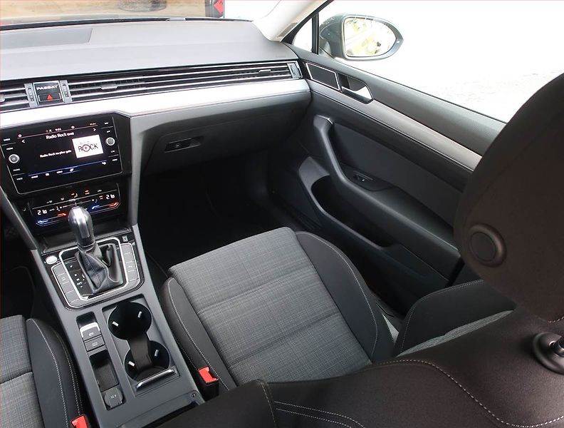 Volkswagen Passat (2021) Comfortline 2.0 TDI, Automat - fotka 8 z 22
