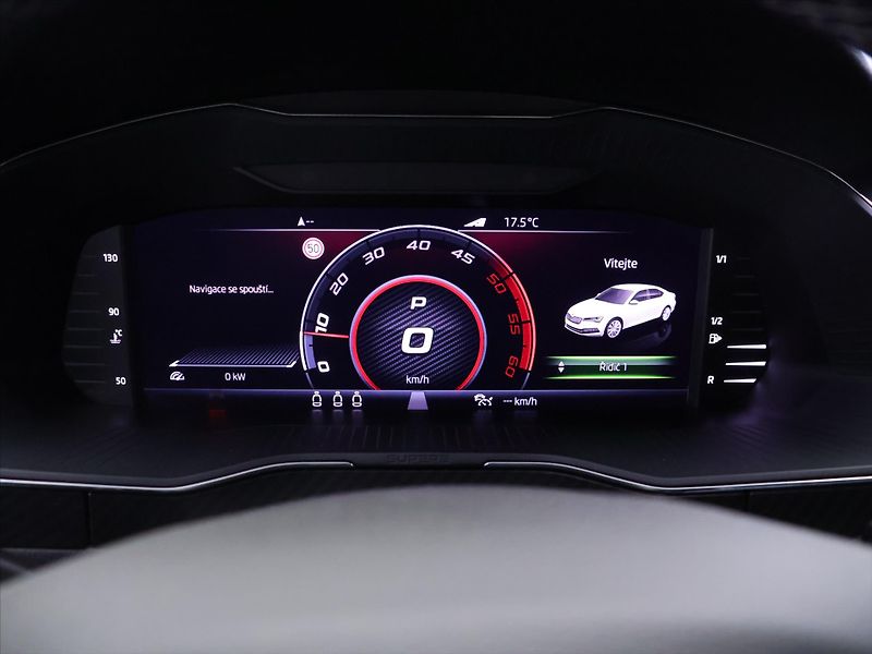 Škoda Superb 2,0 TDI 140kW DSG CZ Sportline - fotka 18 z 38