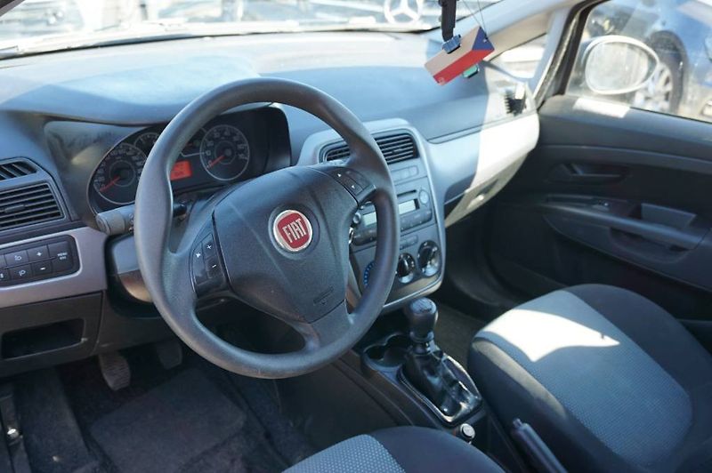 Fiat Punto (2011) 1,2 - fotka 5 z 20