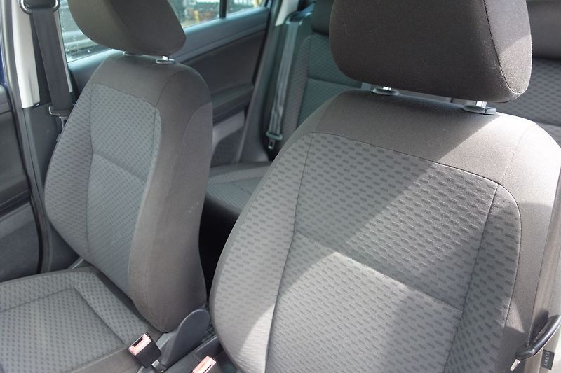 Škoda Fabia 1,2TSi 77 kW DSG !!! Servisová - fotka 19 z 30
