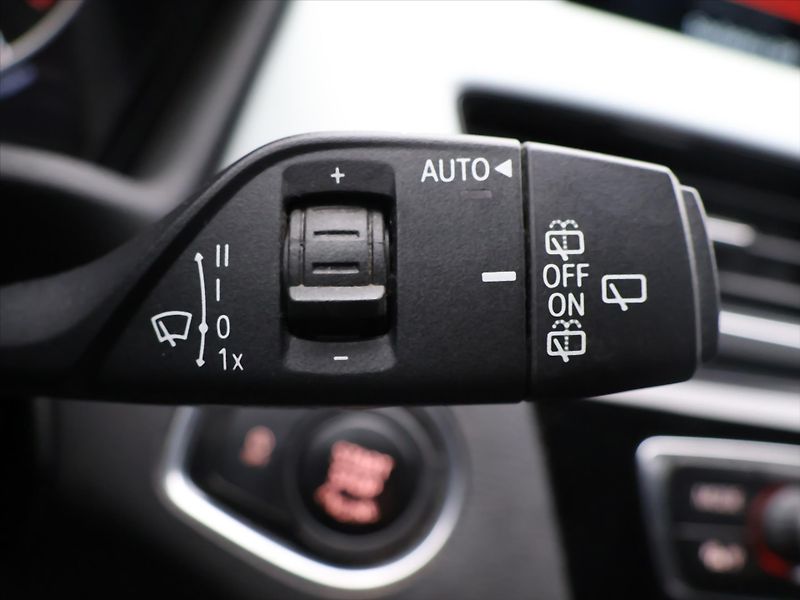 BMW X1 2,0 20d 140kW xDrive Kůže Navi - fotka 19 z 32