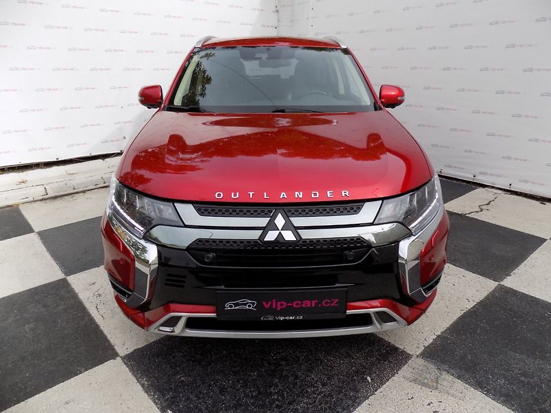 Mitsubishi Outlander (2021) 2.4 PHEV/4WD/1.Maj./LED/ - fotka 4 z 42