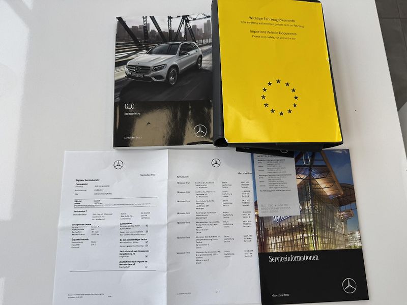 Mercedes-Benz GLC (2017) 350e 4M AMG - fotka 42 z 42