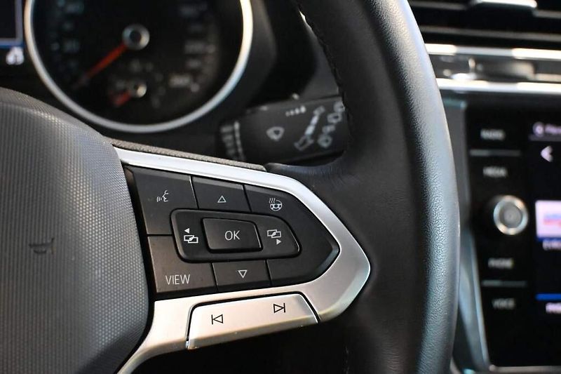 Volkswagen Tiguan (2023) 2.0 Matrix LED Tažné Kamera AC - fotka 14 z 38