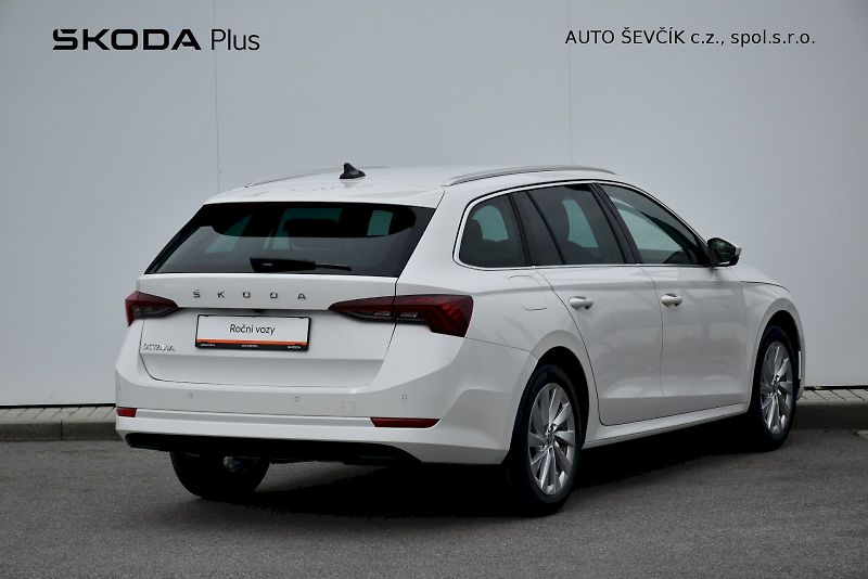 Škoda Octavia (2024) Style 1.5. 110 TSI 110 kW 6-st - fotka 2 z 35