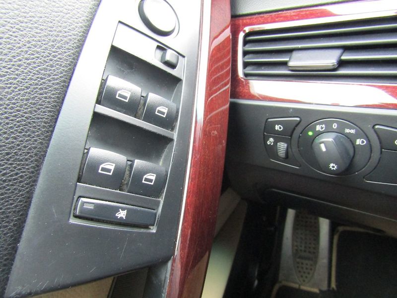BMW Řada 5 (2006) 3.0D X-DRIVE 170kW - fotka 30 z 38