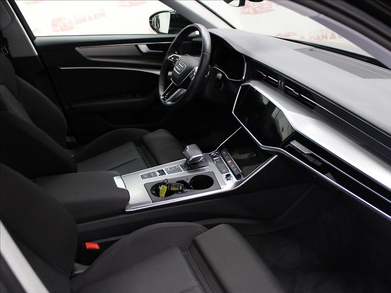 Audi A6 3,0 45 TDI Quattro Sport 1.maj - fotka 12 z 33