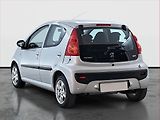 Peugeot 107 (2011) 1.0, nová STK, slušný stav - náhled 3