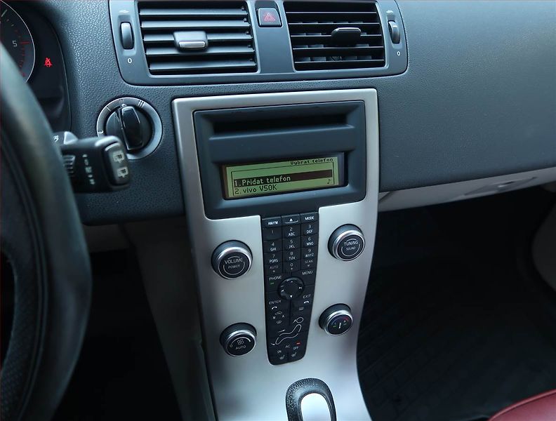 Volvo C30 (2011) D3, Automat, Serv.kniha - fotka 18 z 18