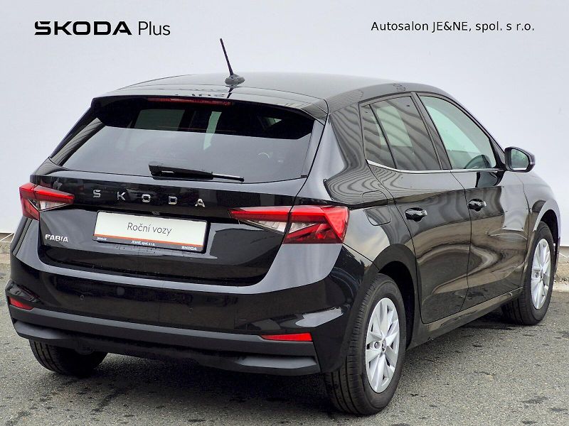 Škoda Fabia (2025) Top Selection 1.0 TSI 85 kW DS - fotka 2 z 25