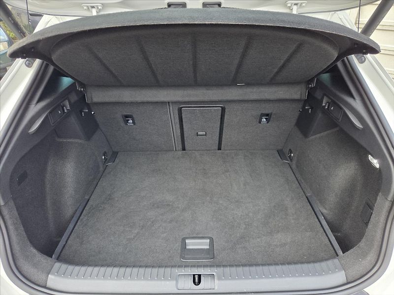 Cupra Formentor 2,0 TSi DSG 4x4 Matrix DCC Zár - fotka 13 z 27