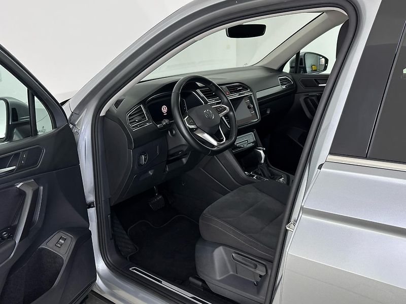 Volkswagen Tiguan Elegance 4MOT DSG - fotka 6 z 30