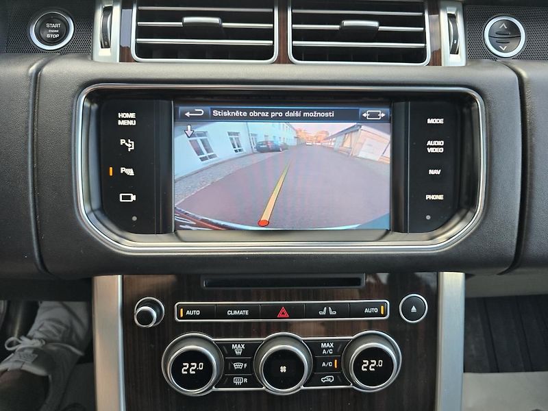Land Rover Range Rover VOGUE 4,4 V8 250kW 4x4 TAŽNÉ - fotka 30 z 61