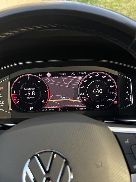 Volkswagen Passat (2021) VW Passat Alltrack 2.0 TDI 147 - fotka 17 z 19