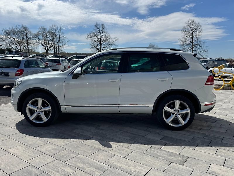 Volkswagen Touareg (2015) 3,0 TDI  193 KW Rline - fotka 8 z 35