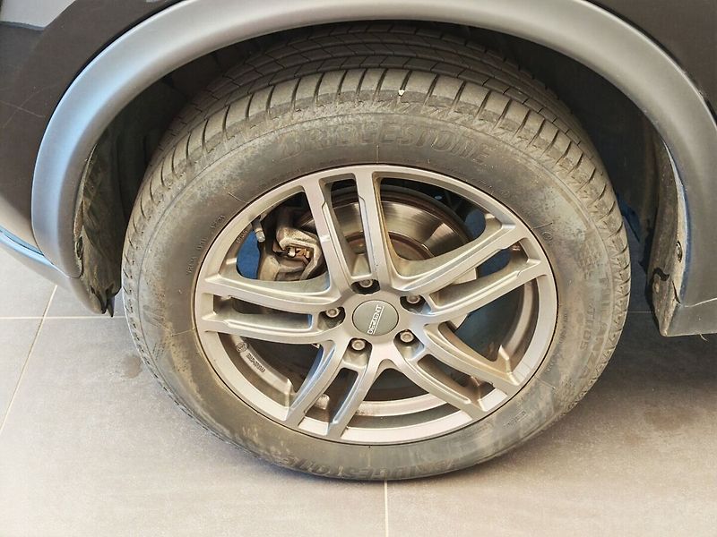 Nissan Juke 1.6 Acenta Automat - fotka 7 z 33