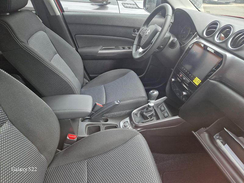Suzuki Vitara (2025) 1,4 BoosterJet Premium 4x4 - fotka 3 z 3