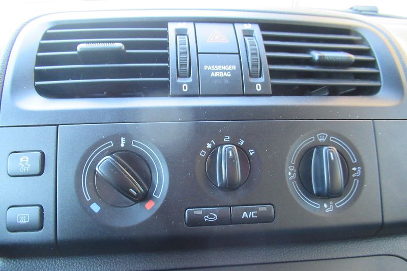 Škoda Roomster 1.2 TSi KLIMA SADA KOL - fotka 11 z 21