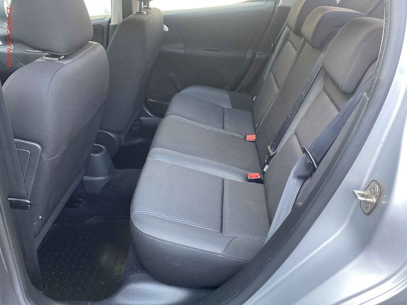 Peugeot 207 (2011) 1.4i, 1.maj,ČR, servis.kniha - fotka 10 z 14
