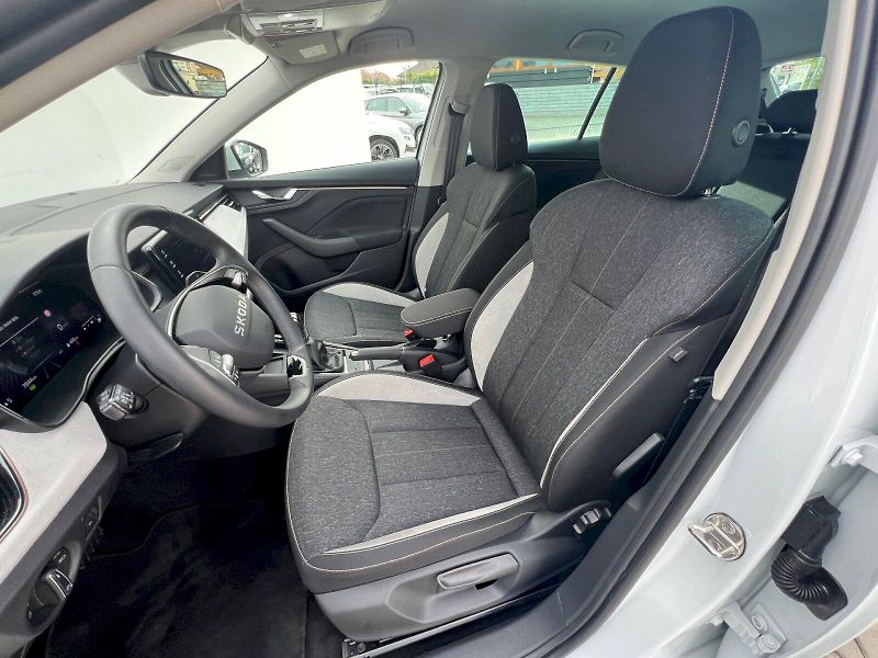 Škoda Scala (2025) Top Selection 1.0 TSI 85 kW 7° - fotka 12 z 32