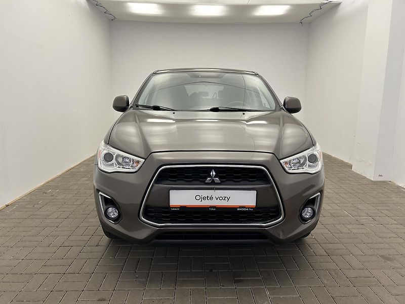 Mitsubishi ASX 1.6 MIVEC INVITE+ - fotka 4 z 23
